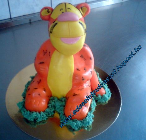 22-tigris_torta.jpg