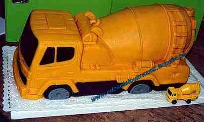 29-betonkevero_auto_torta_-_l.jpg